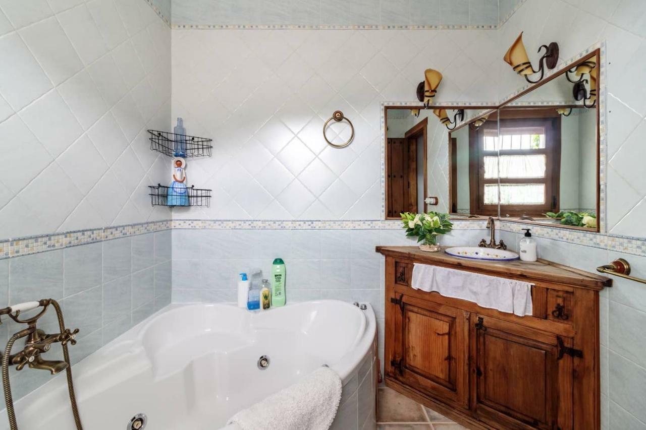 Encantadora Casa Con Piscina Privada Y Chimenea Padul المظهر الخارجي الصورة